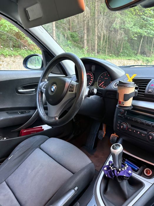 Vând bmw seria 1 in stare de funcționare