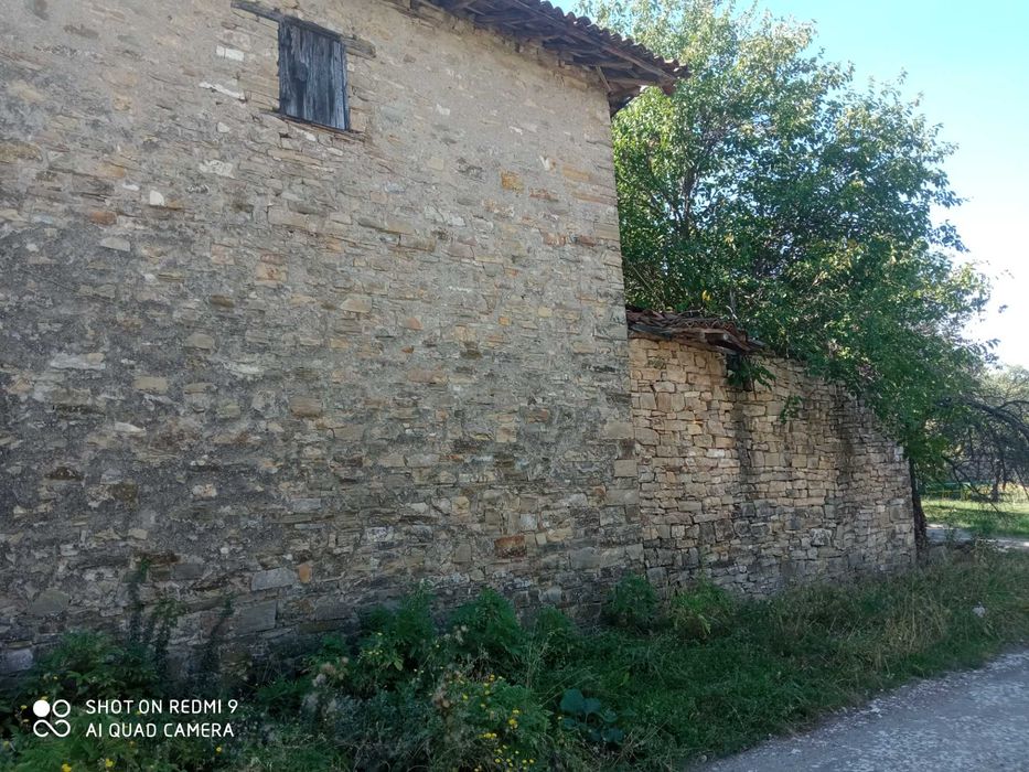 Продавам Къща във село Яворово област Стара Загора.