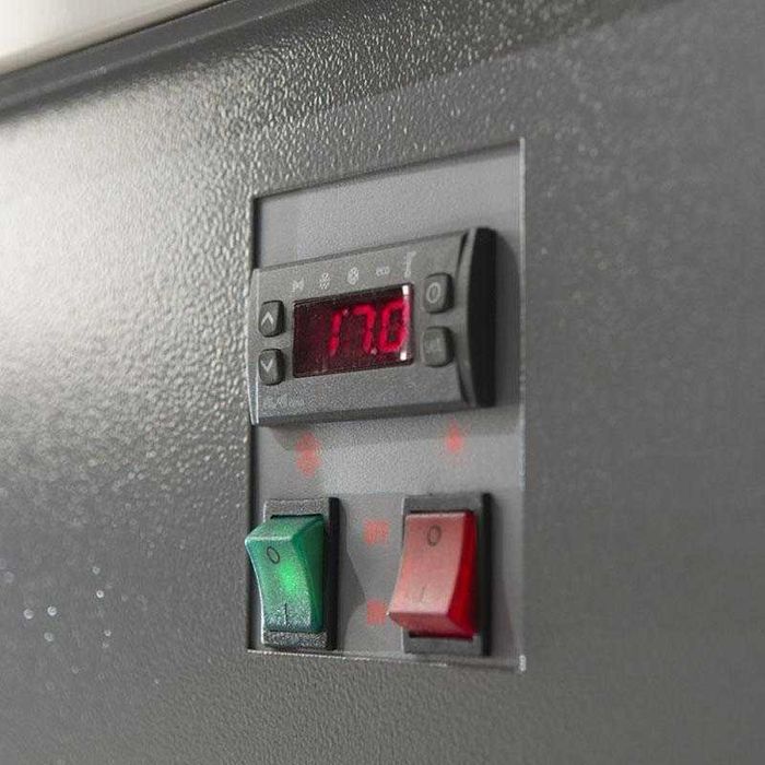 Крайстенна хладилна витрина V60125SL