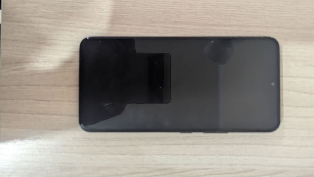 Продам телефон Samsung s22