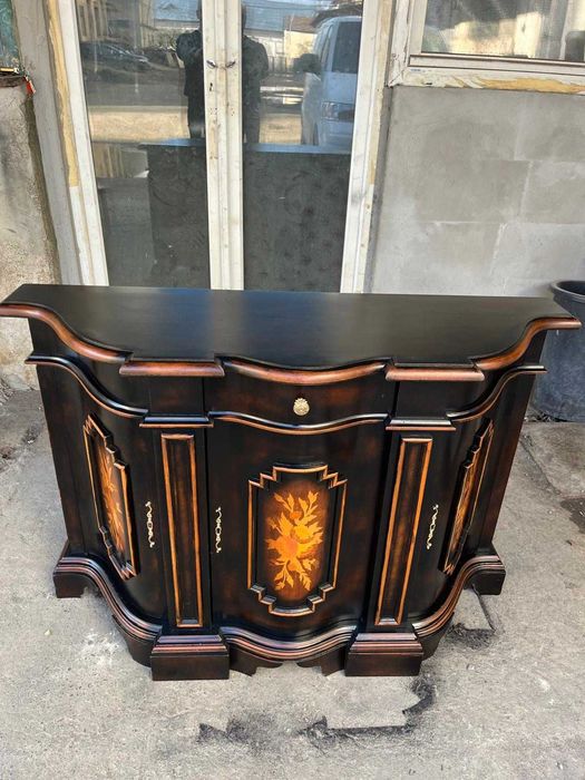 Comoda Baroc,cu intarsii!