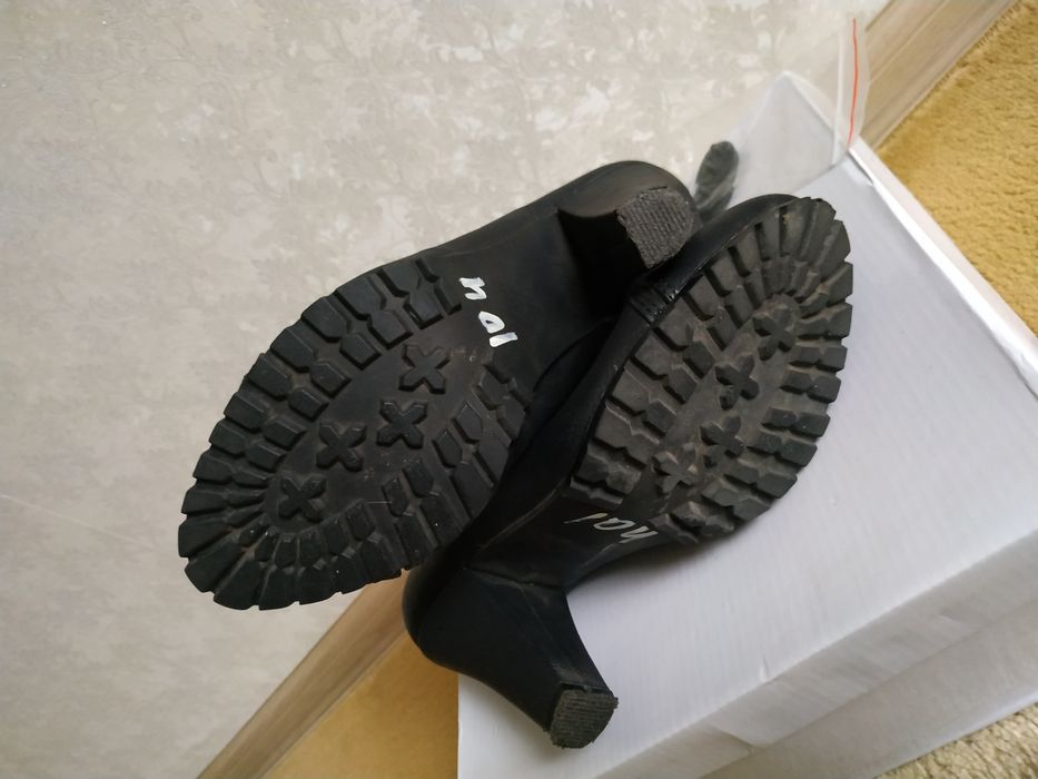 Продам ботиночки