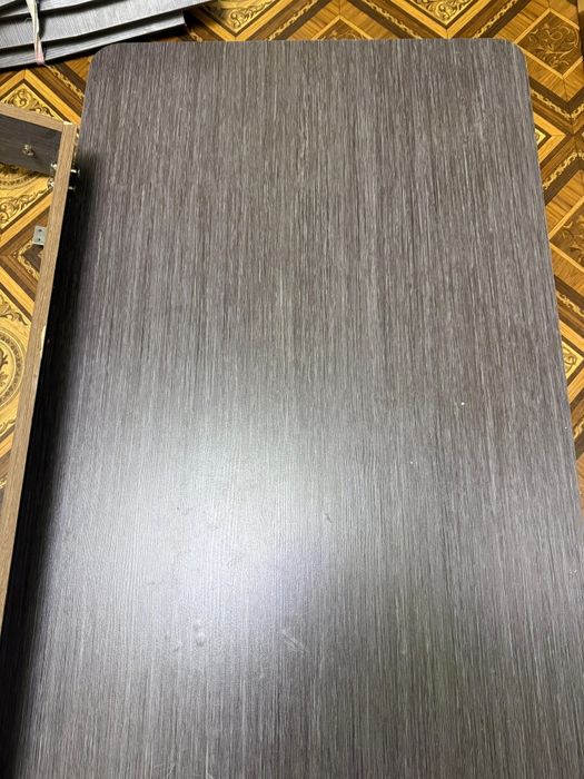 Кухонный стол и 4 стула