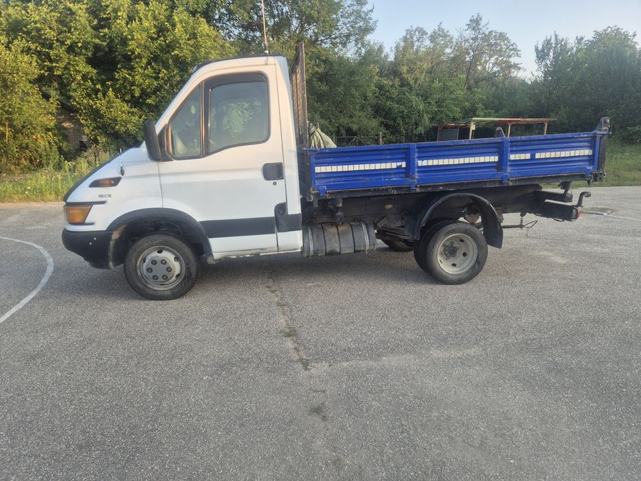 De vânzare iveco basculabil