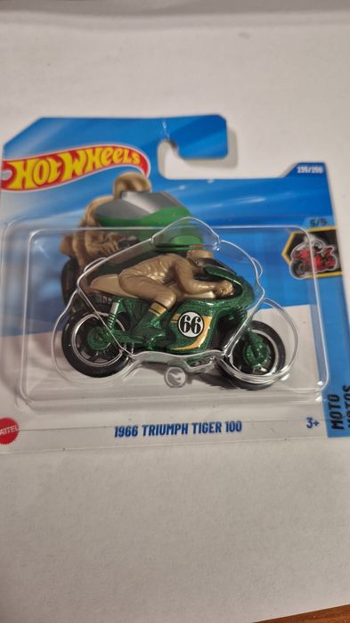 Hot Wheels Treasure Hunt 2025 1966 Triumph Tiger 100 TH, sigilată
