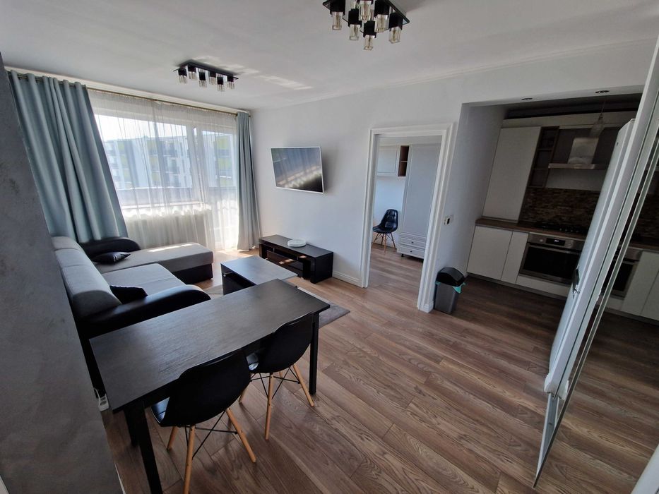 Apartament cu 2 camere + birou si parcare de inchiriat