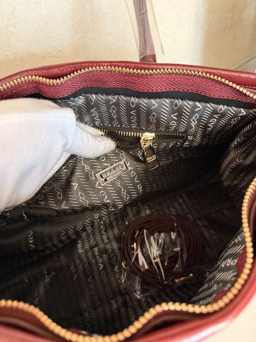 Дамска чанта Prada Bonnie среден размер бордо