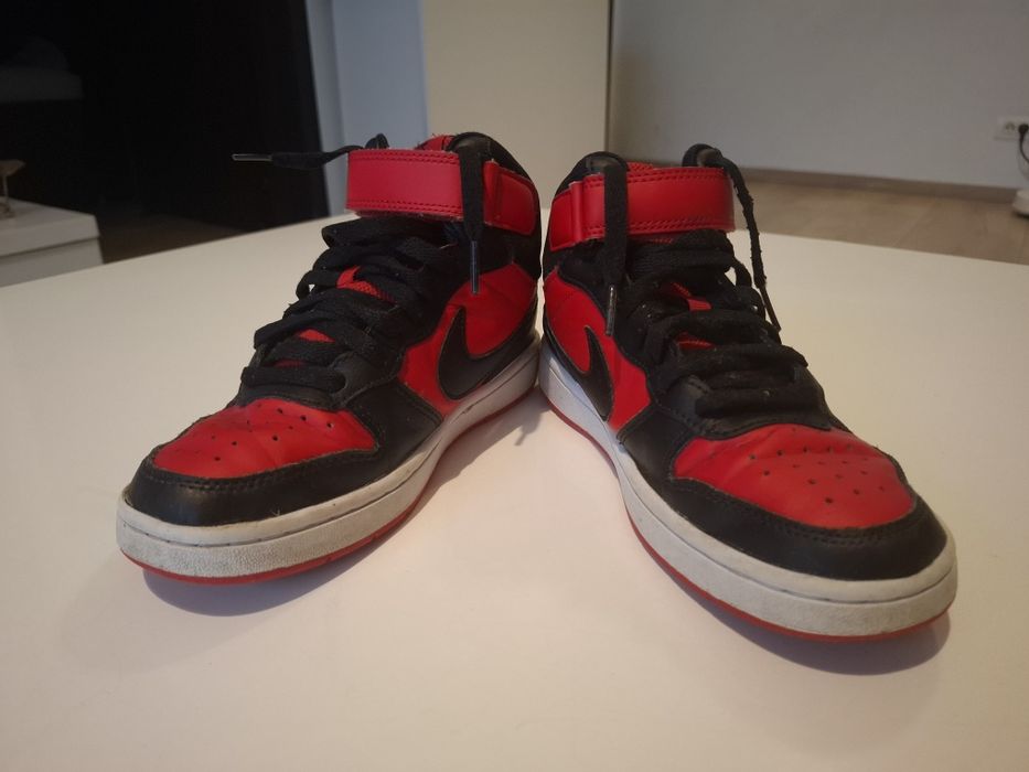 Sneakers Nike rosu cu negru