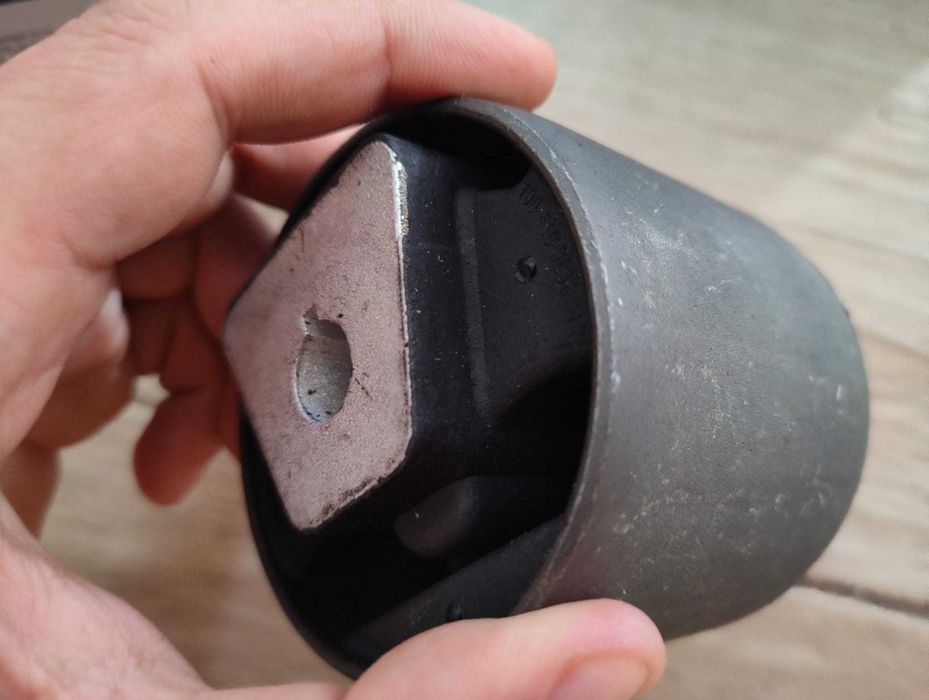 Bucse lagar brat suspensie MEYLE 100 610 0038/HD - Audi