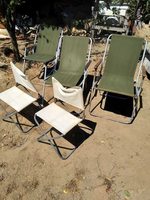 Пет броя столове за пикник