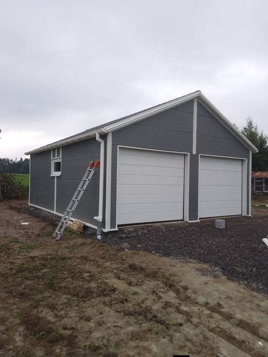 Executam garaje metalice din panouri sandwich – Montaj rap