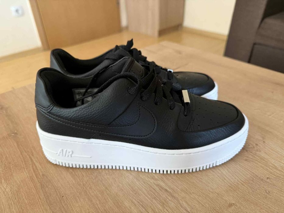 Маратонки Nike Air Force 1 Sage Low