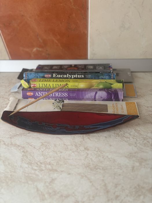 Suport + betisoare parfumate !