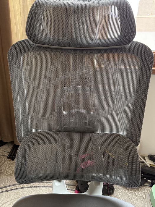 Кресло для офис и компьютер