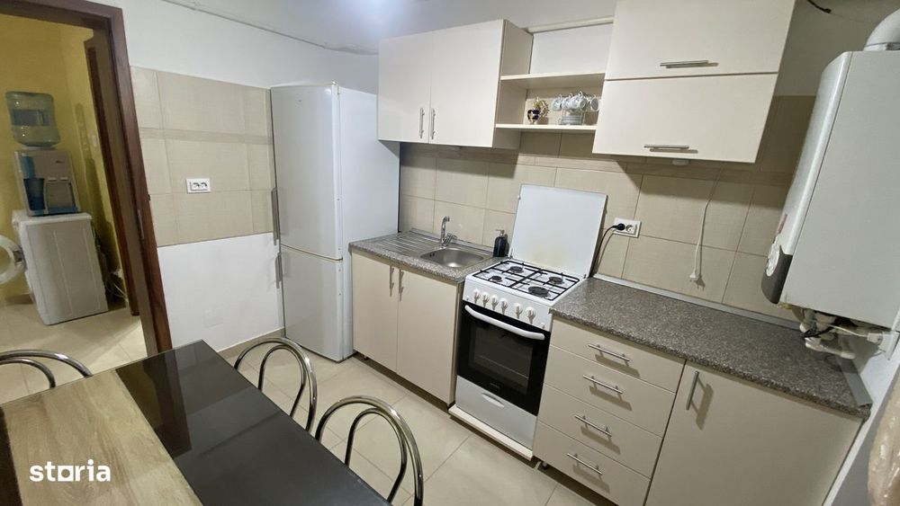 Apartament 2 CD Poitiers Frumoasa Bloc nou Parcare Curte privata