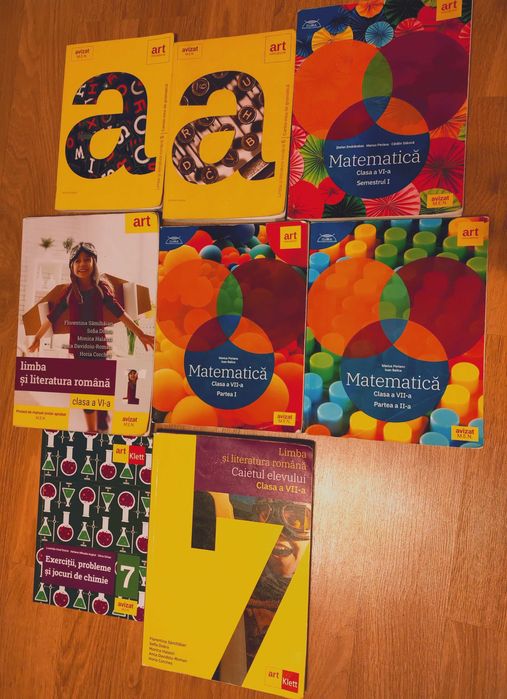 Diverse culegeri, dicționare si manuale școlare de gimnaziu