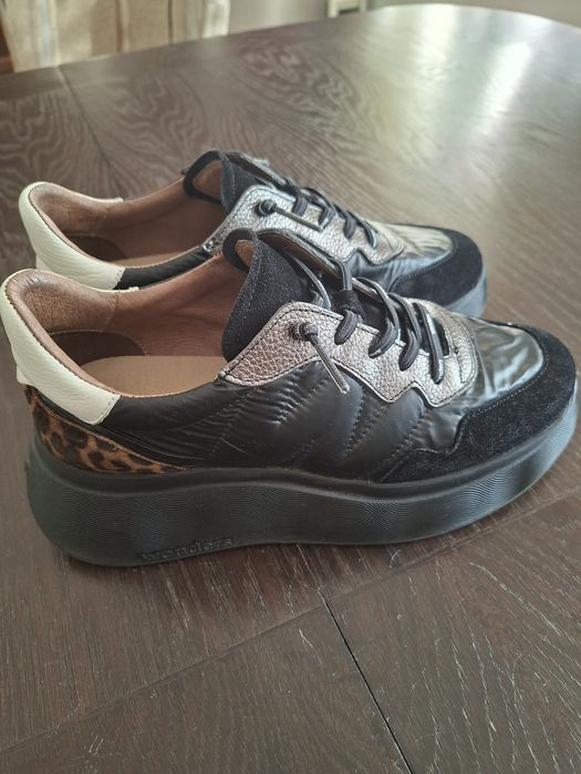 Сникърси WONDERS