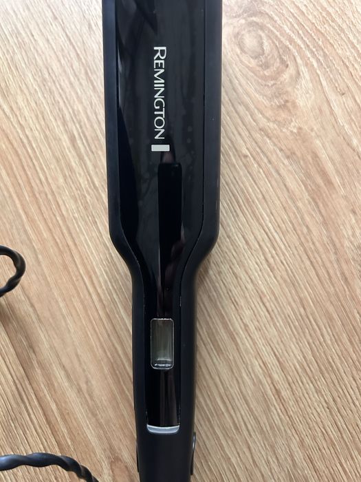 Vand placa Remington si ondulator Philips