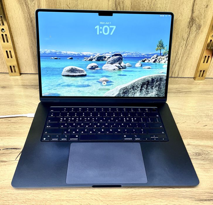 MacBook Air M3 15" Dyum- 16GB/256GB~ideal Noutbuk ( Макбук - Ноутбук )
