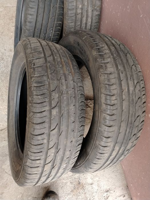 Cauciucuri continental 215/60/17 rulate doar 4000 de km preț 800 ron