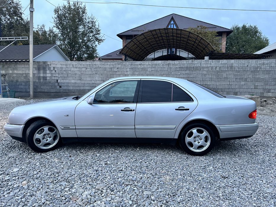 Мерседес 210 сатылады