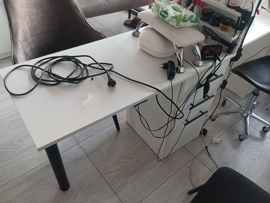 Стол для маникюра