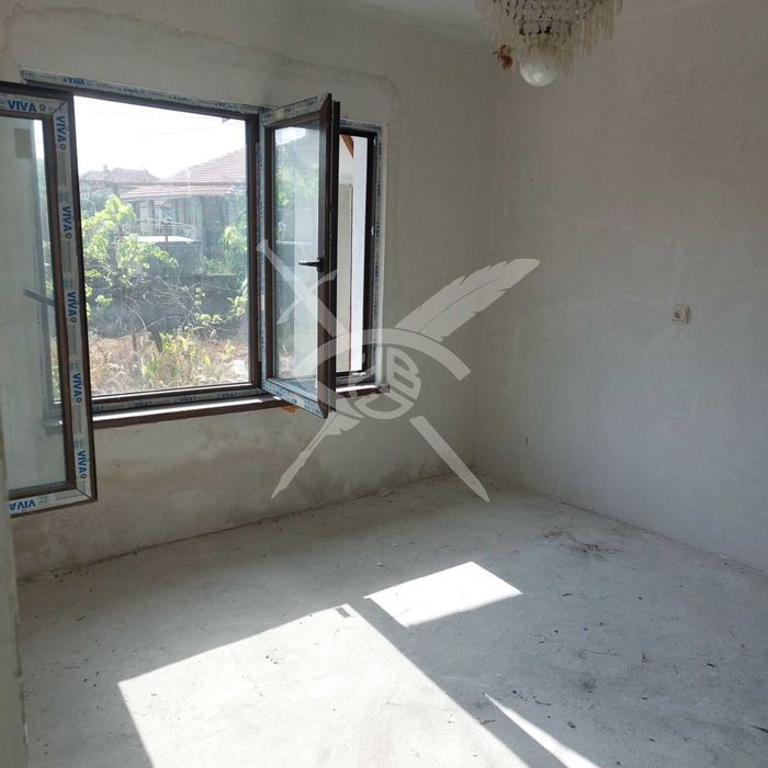 Продава се Къща в Камено - 90 кв.м за 812 €/кв.м - Снимка #1