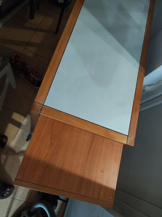 Продам компьютерный стол