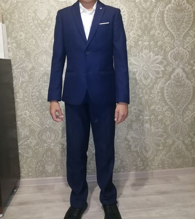 Продам обувь,вещи на мальчика 8-15 лет