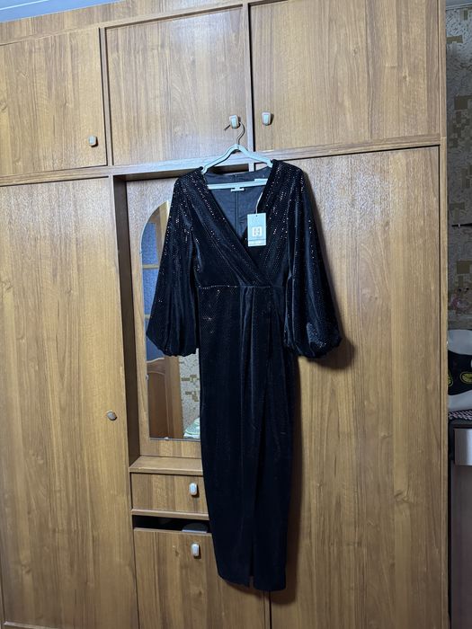 Продам отличное платье