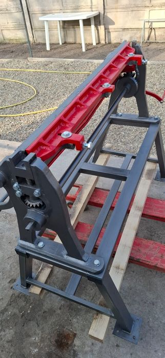 Vând mașină fălțuit, îndoit tablă!