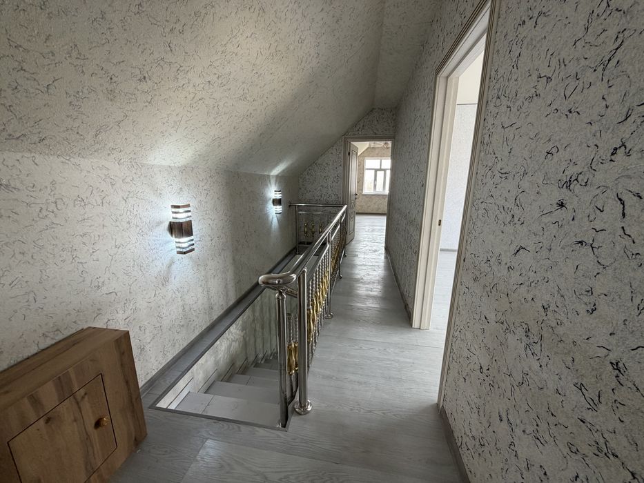 19-kvartalda komfort klassdagi uy | 5 xona | 2 sanuzel | issiq pol