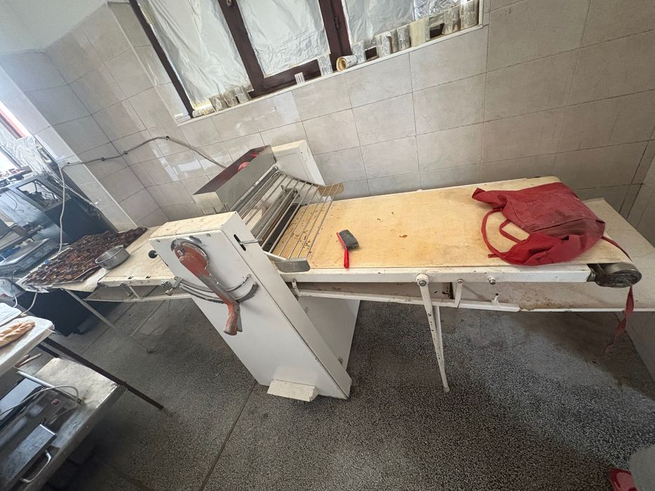 Ламинатор за бутер тесто дължина 4,20м