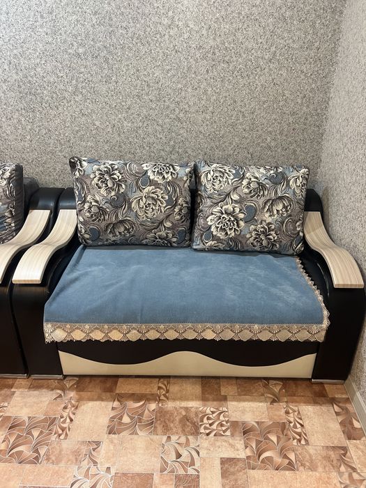Продам большой диван,мини диван + кресло