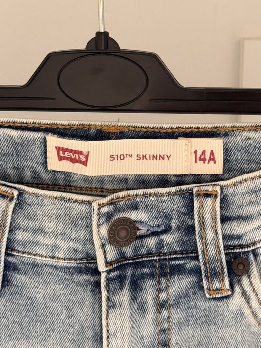 Класически дънки Levi’s 510 Skinny – размер 14А (юношески)