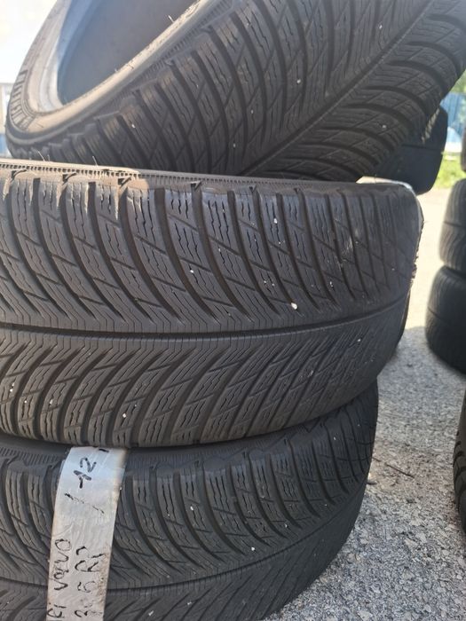 235 45 19 4броя зимни дот 2822 Michelin цената е за 1бр