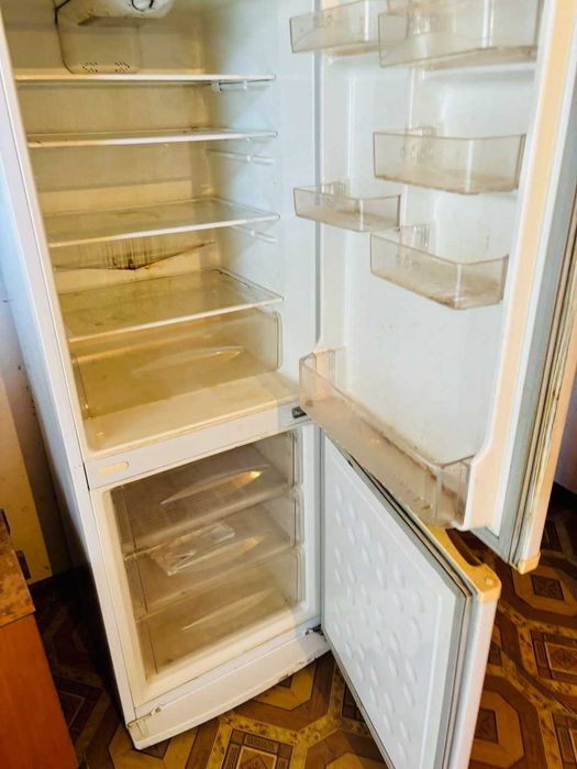 Продам БУ  холодильник