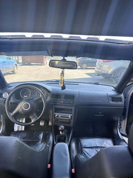 Vând  mașină Golf 4 GTI