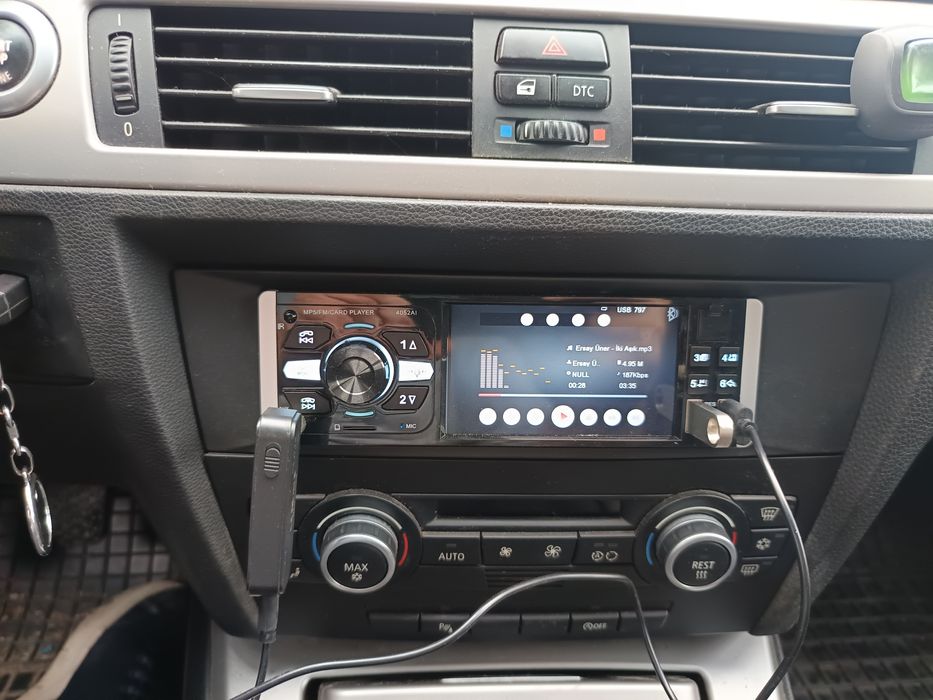 Автомобилно радио