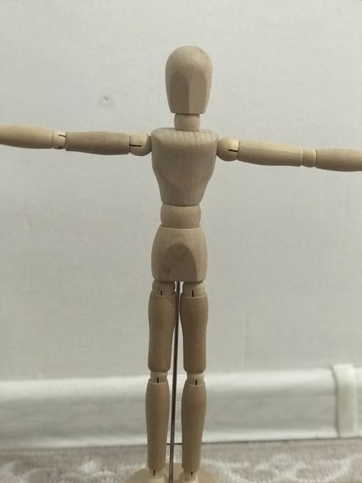 Деревянная фигурка