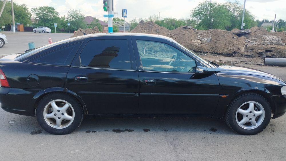 Продам авто Опель вектра б