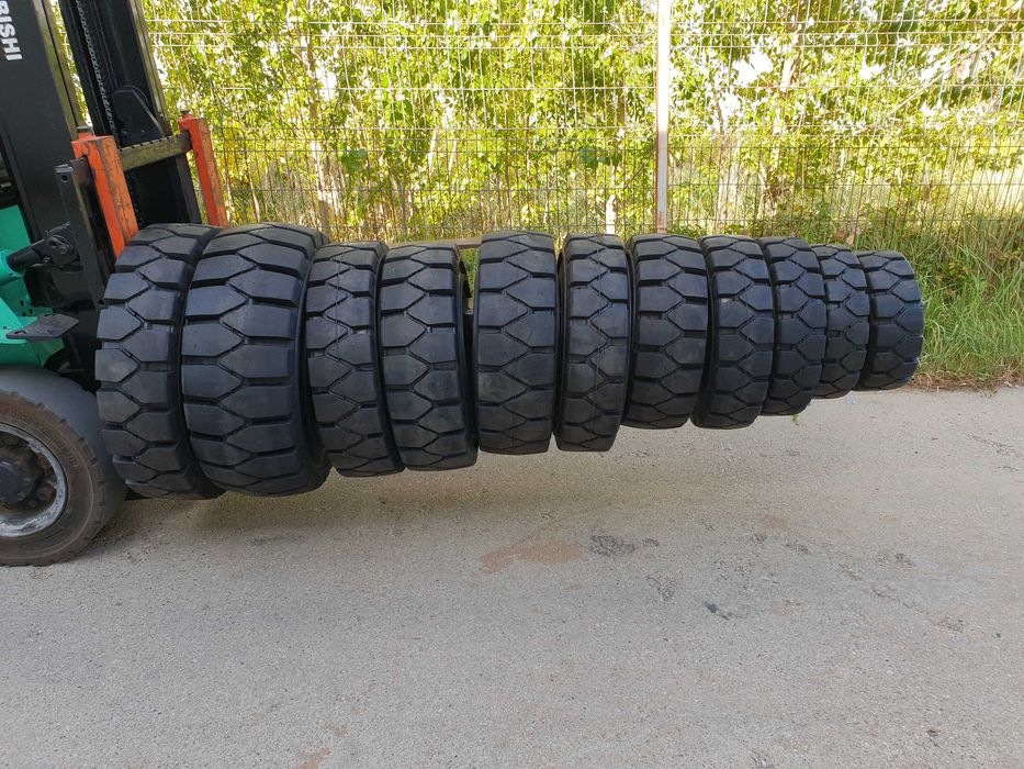 Anvelopa Anvelope Stivuitor Motostivuitor Pline Solide Negre Albe
