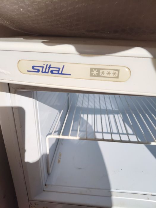 Работещ хладилник Силтал