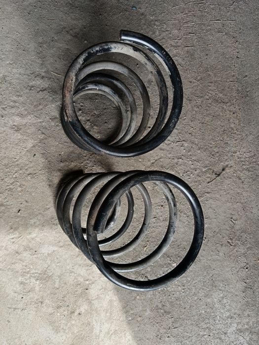 Продам запчасти на Тойота каролла