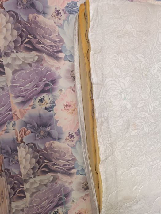 Продам двуспальную кровать б/у