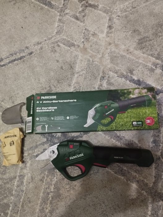 Foarfeca de taiat vie sau crengi Parkside 500 grame