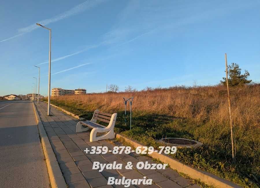 Продава се Парцел в Бяла - 3300 кв.м за 22 €/кв.м - Снимка #4