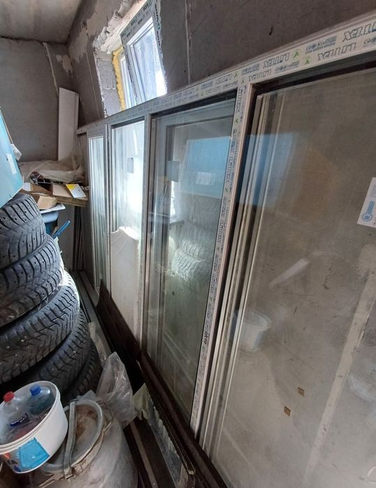 Продам балконные рамы