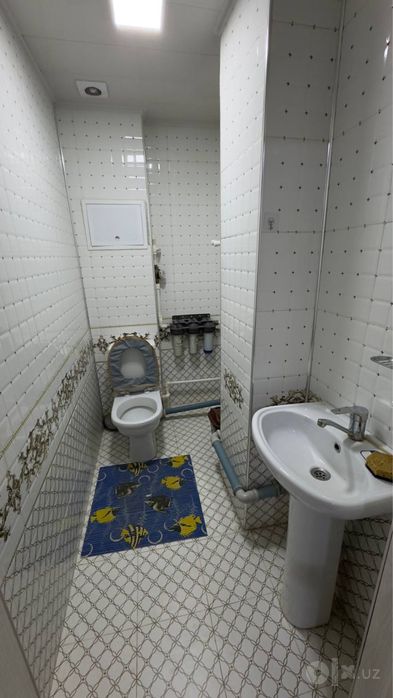 Yakkasaroy tumani Oybek metrosi yaqinida sherglikka