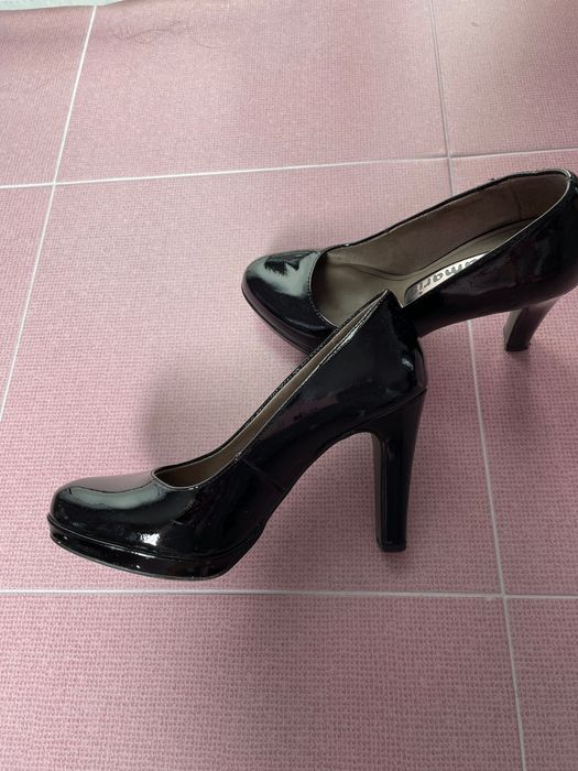 Vand pantofi piele,marimea 35